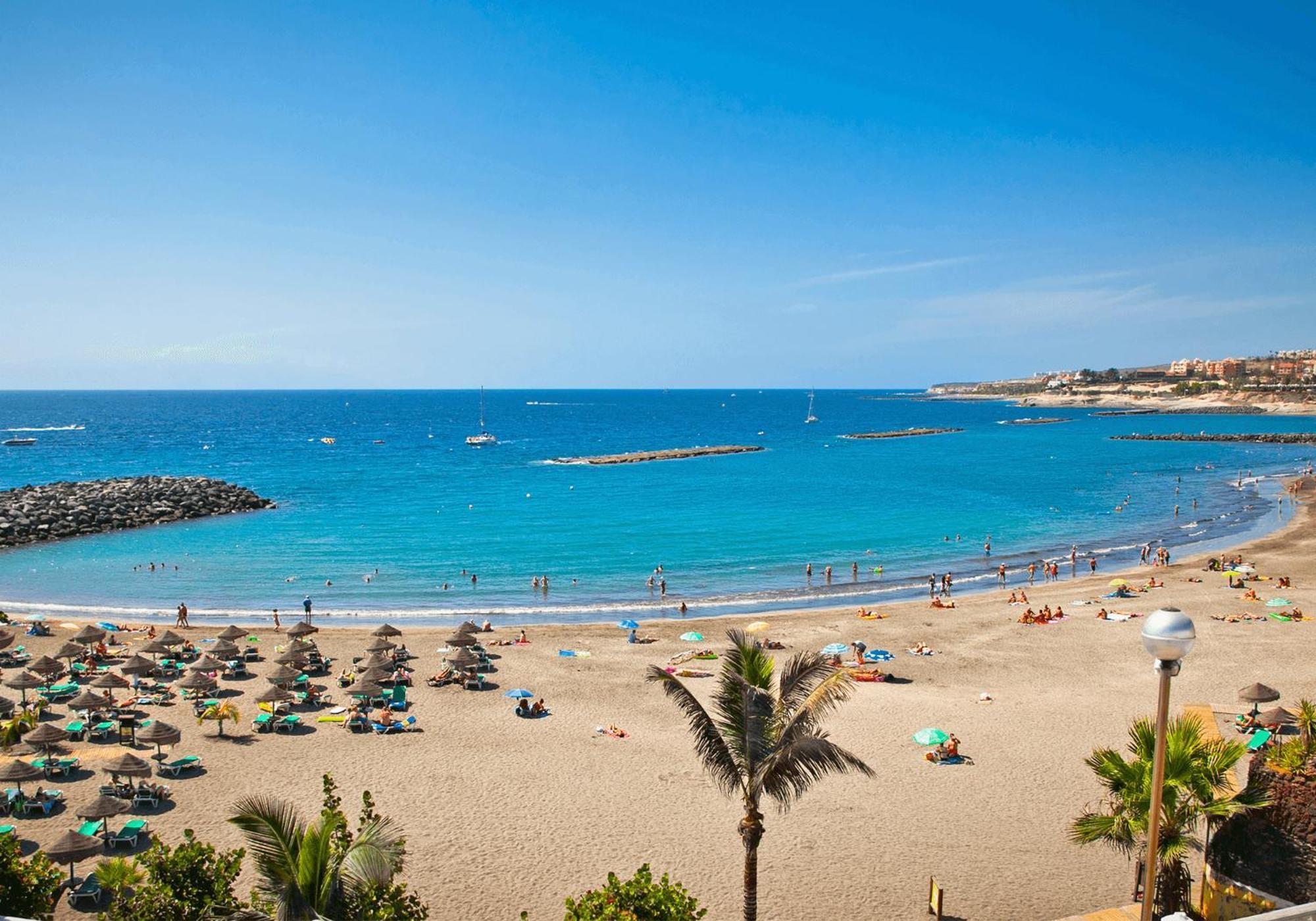 4-bedroom Corales With Jacuzzi, Garden, Close To Everything Los Cristianos (Tenerife)