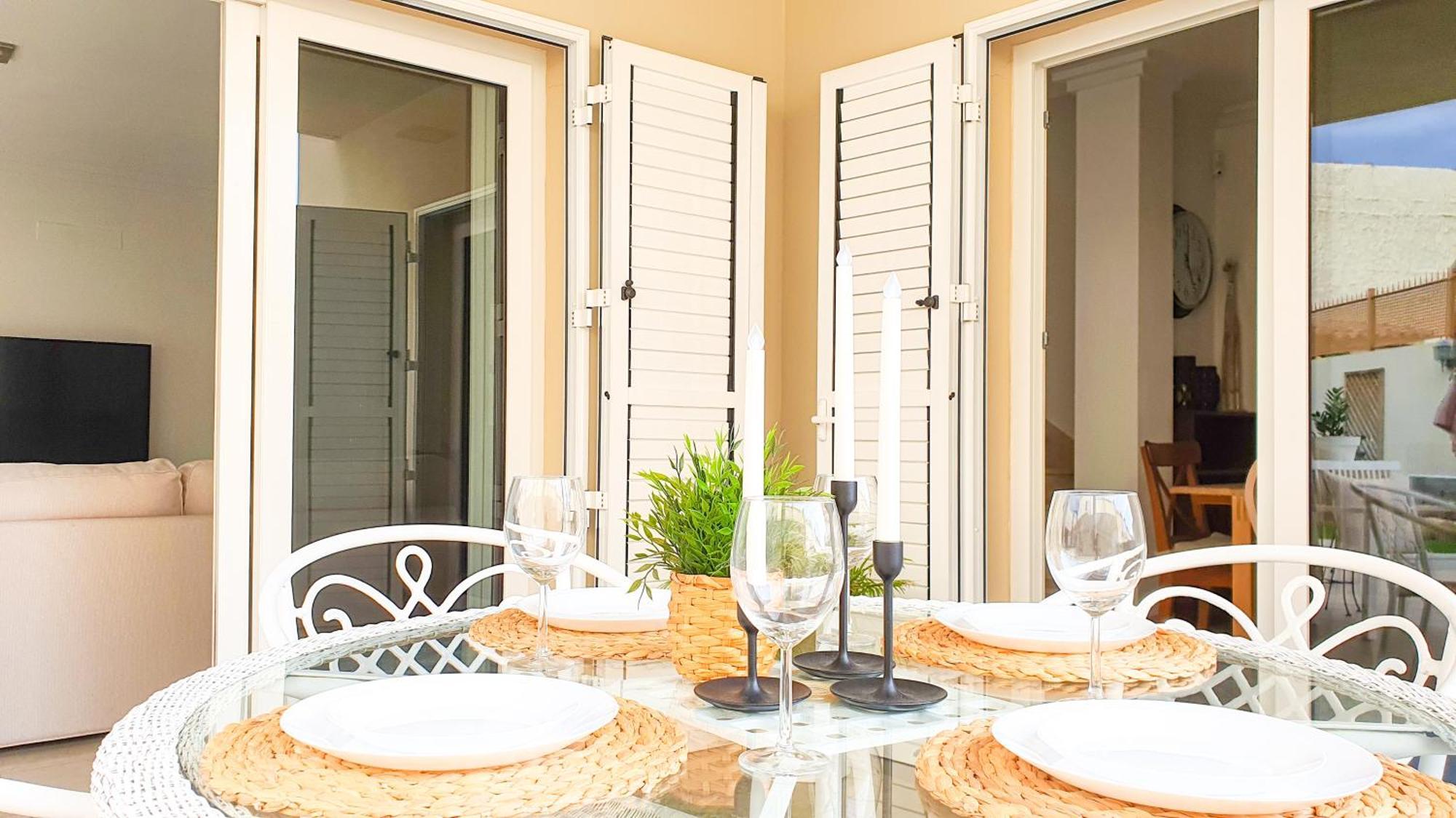 4-bedroom Corales With Jacuzzi, Garden, Close To Everything Villa Los Cristianos (Tenerife)