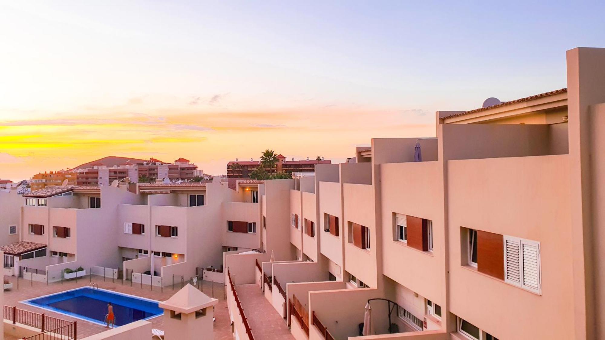 4-bedroom Corales With Jacuzzi, Garden, Close To Everything